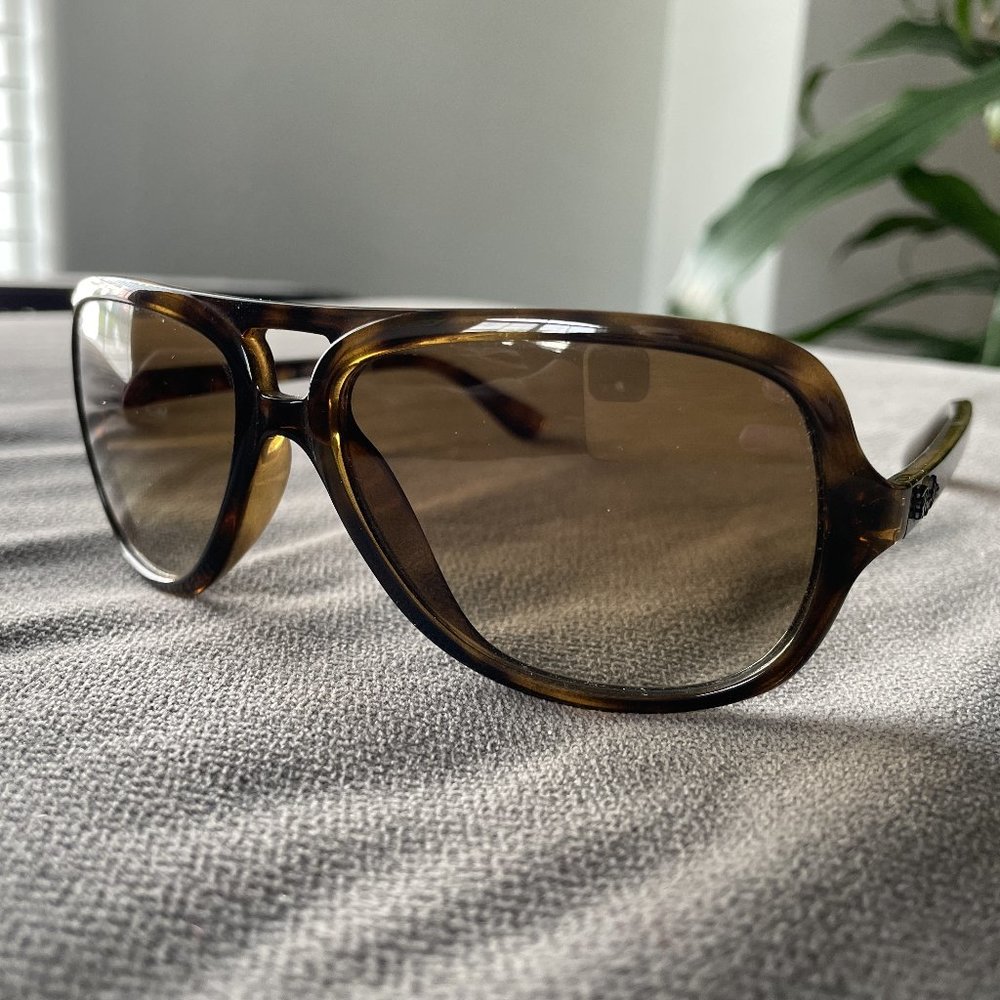 Gorgeous Ray-Ban Vintage Aviators Brown Gradient Unisex, BRAND SPANKING NEW!!